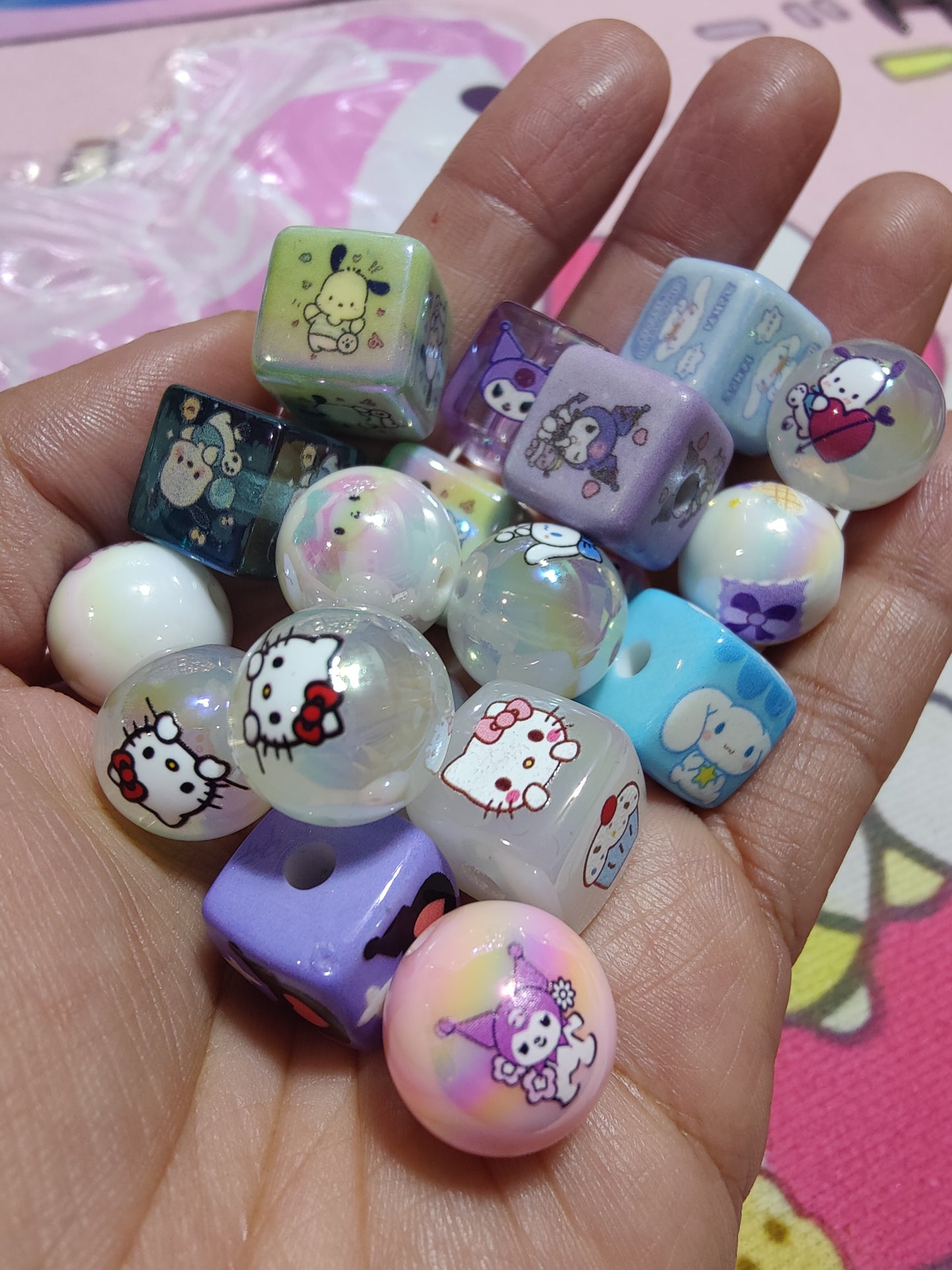 16mm Sanrio Square & Round