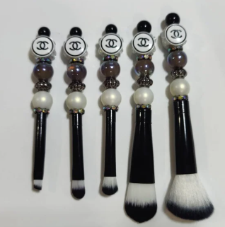 Make Up Brush Set in Store