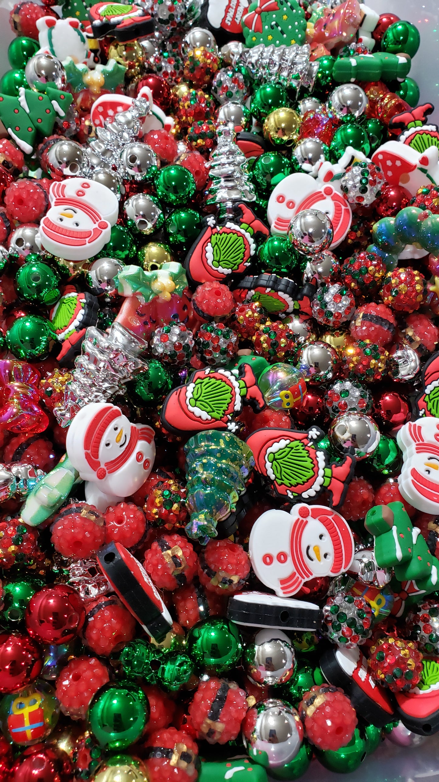 Christmas  Merry Mix Focal and Bead Mix