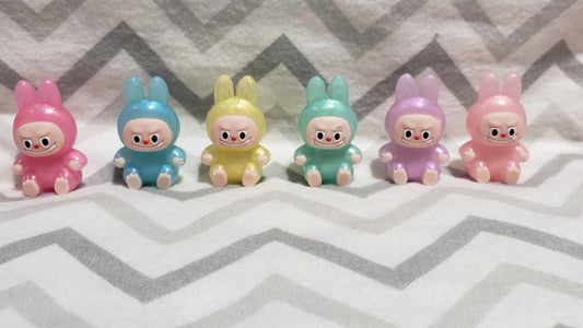 Labubu Sitting Silicone 6 pieces