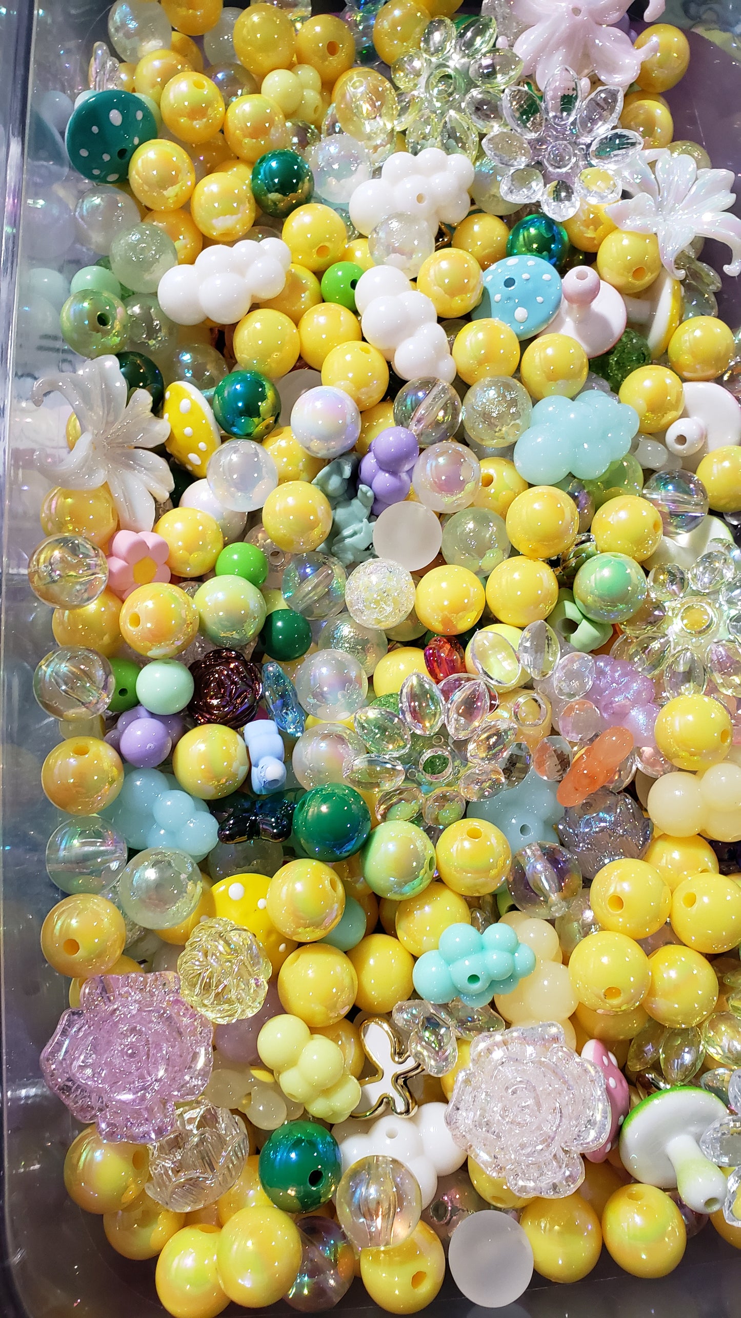 It's  Sunny Day Mix Focal and Bead Mix