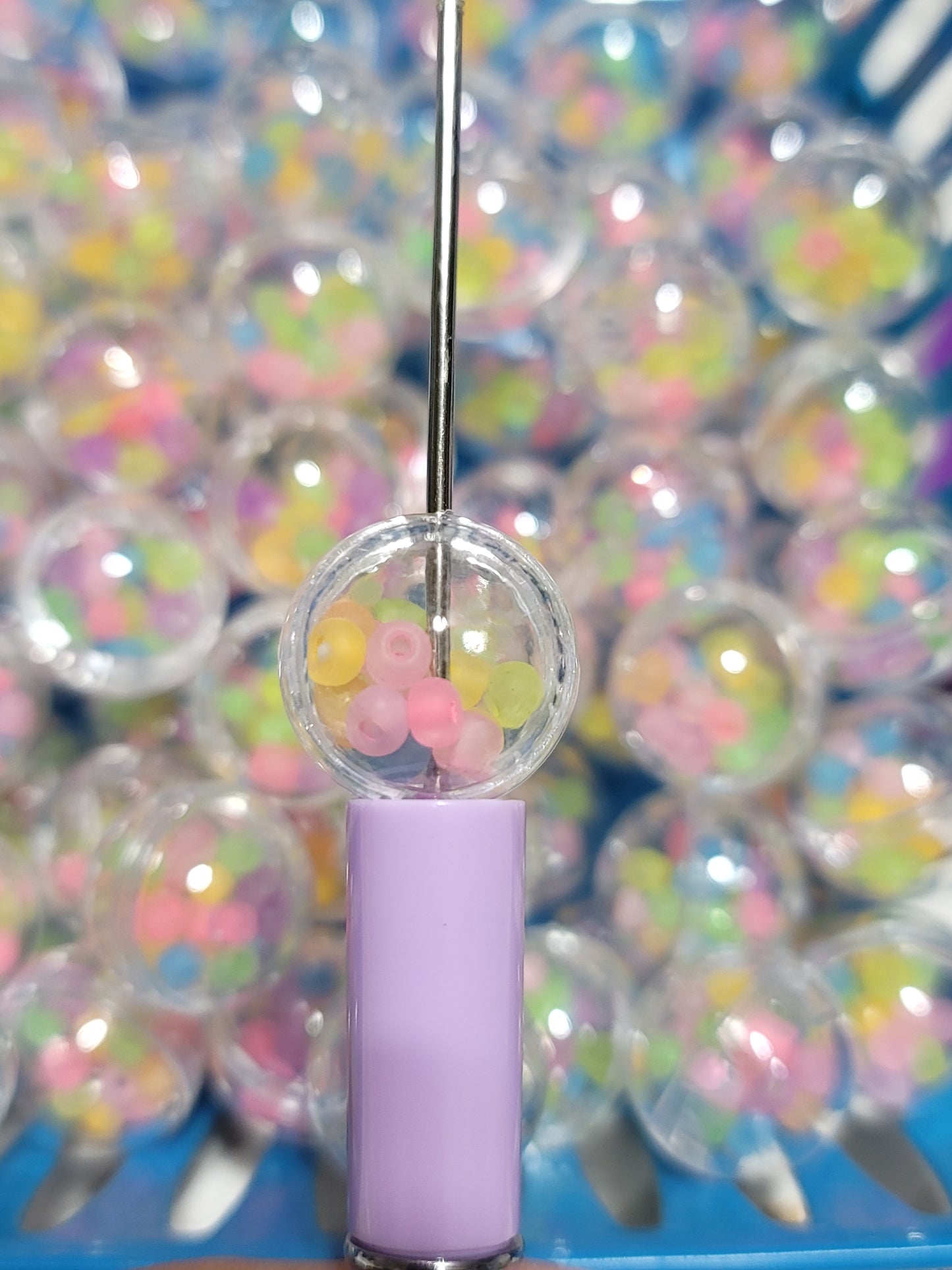 20mm Plastic frosty seed beads - 10 pieces