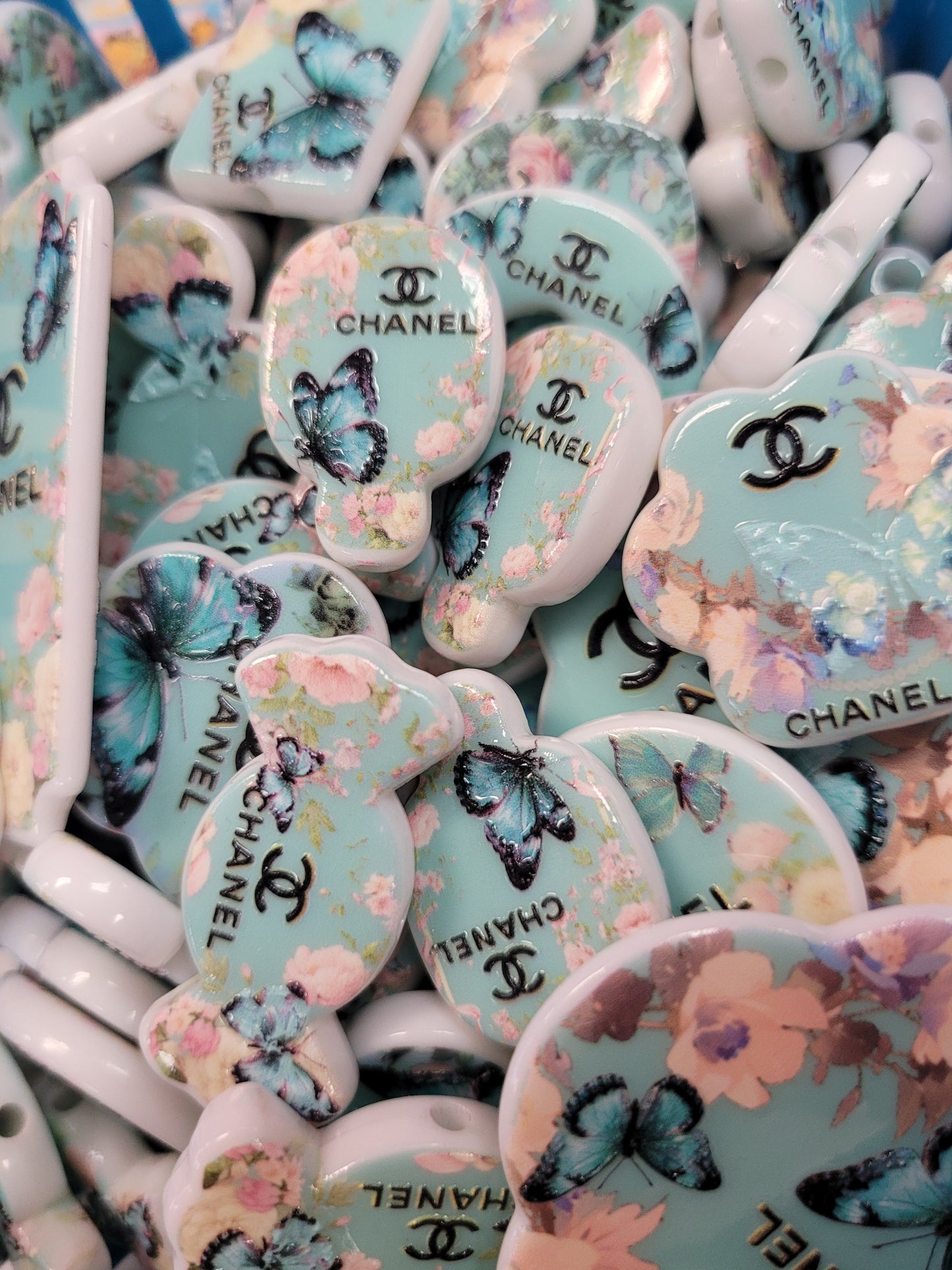 Channel Flower Bead Mix